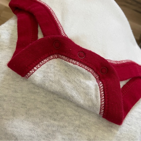 Baby Gap I Love my Mommy Long Sleeve Silver Snowflakes and Colorful Lett… - Picture 6 of 13